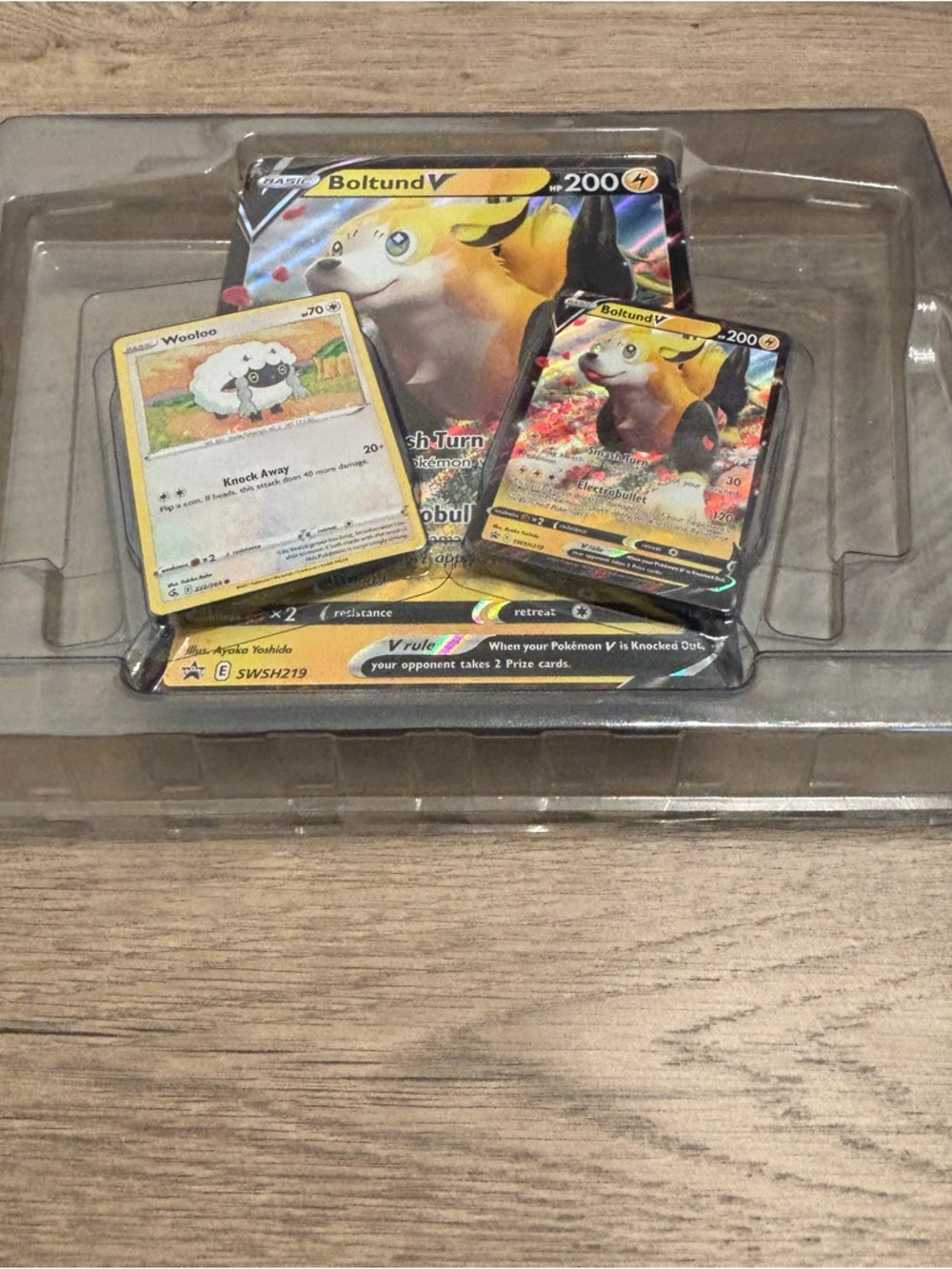 NEW Pokemon Foil Boltund V Promo & Oversized Cards W/Foil Wooloo Promo Card